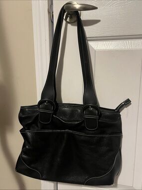 Classic Vintage Maxx New York Black Leather Tote Bag with Contrast Stitching